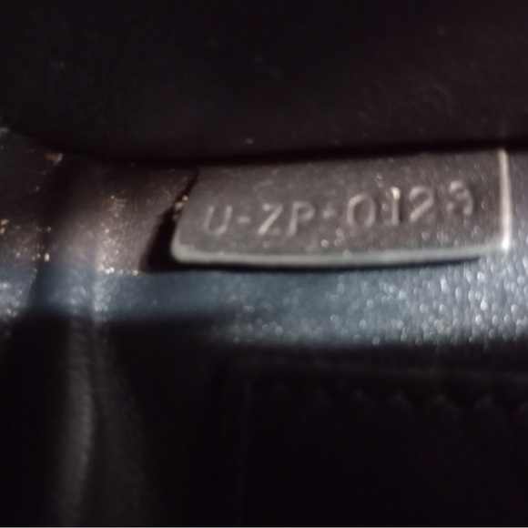 Celine Bags - Picture 15 of 16